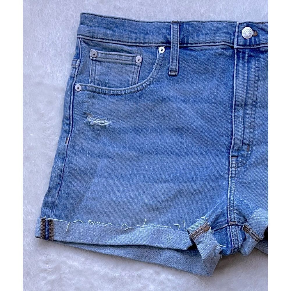 NWT Madewell High-Rise Denim Shorts in Astell Wash: Ripped Edition, Size 32 - Picture 6 of 14